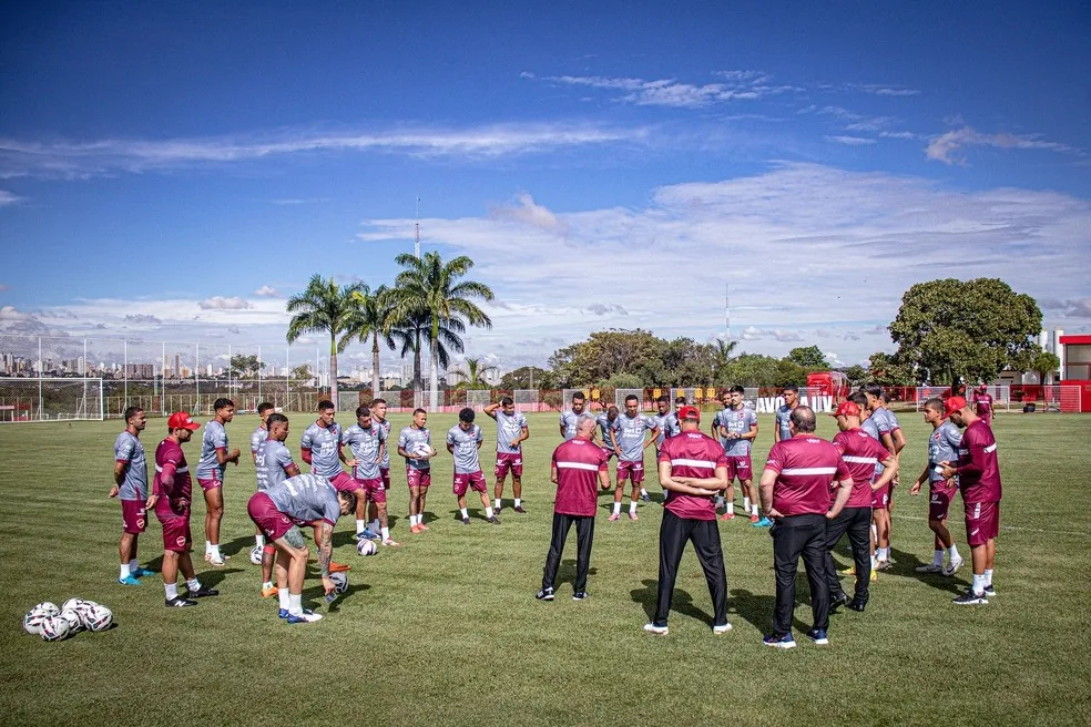 Vila Nova terá força máxima e Guto no banco para enfrentar o Sport (Foto: Roberto Corrêa/VNFC)
