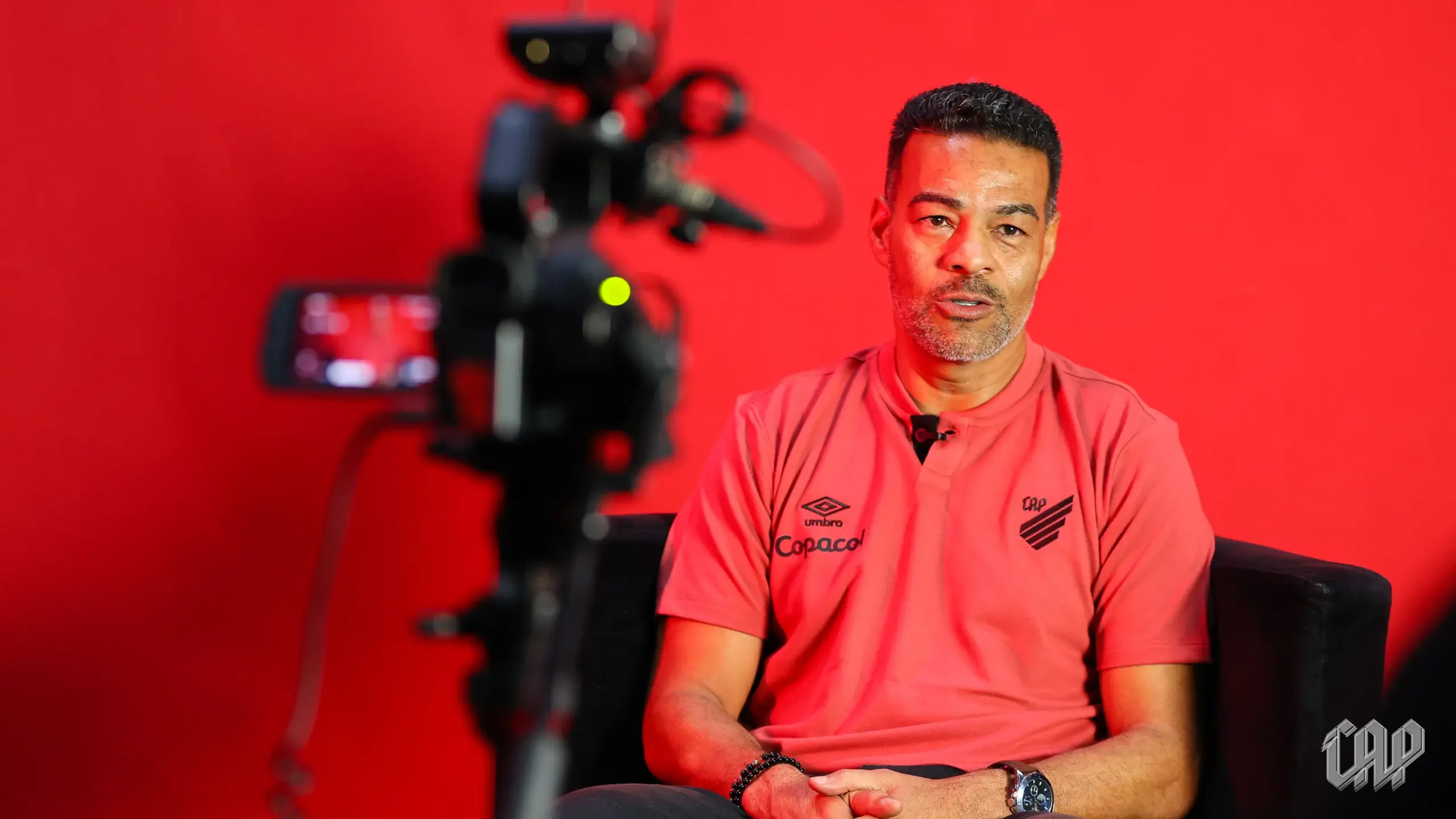 Após grande trabalho no Athletico, coordenador da base irá realizar estágio em gigante europeu 5 APRESENTACAO MARILDO 2025.02.04 Foto Jose Tramontin 3135 1