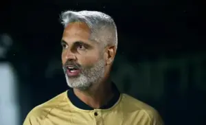 Rodrigo Santana pede mais reforços após derrota na Série B