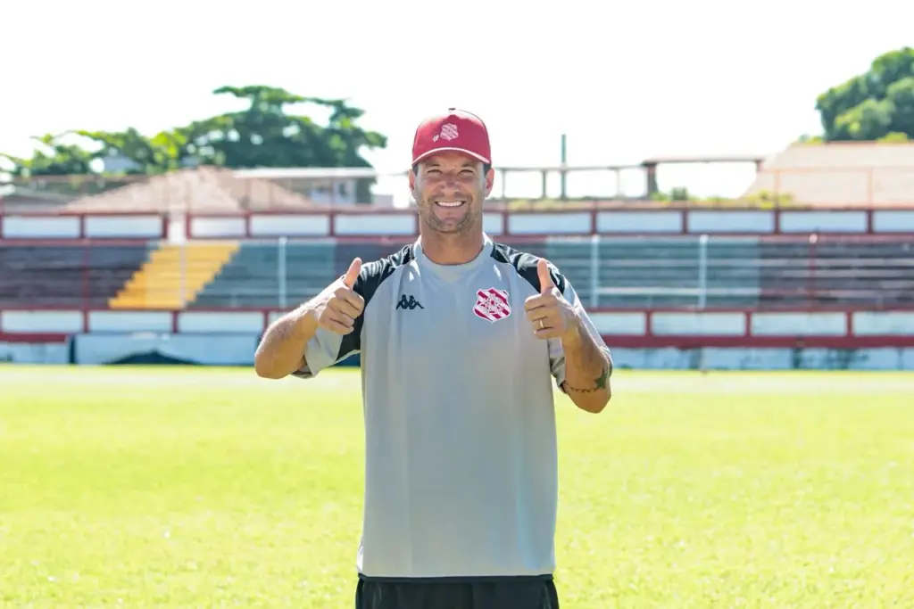 Bangu contrata thiago neves tecnico sub 20 1