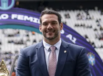 Presidente da CBF descarta 'Brasa' no uniforme da seleção