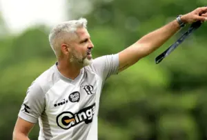 Rodrigo Santana celebra primeira vitória da Ponte em 2026: “Precisávamos tirar esse peso das costas”