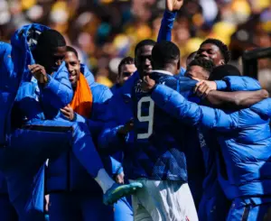 França derrota Colômbia sem dificuldades e embala para a Copa do Mundo