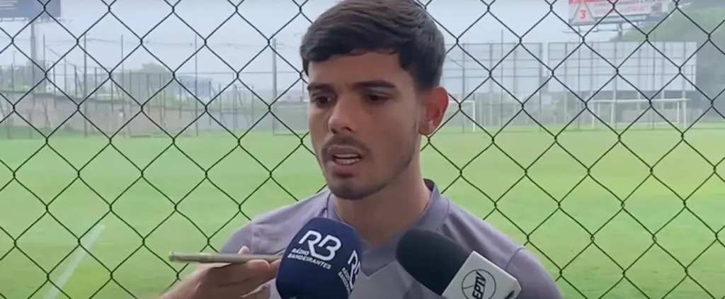 Novo reforço da Ponte Preta projeta jogo contra o Atlético-GO