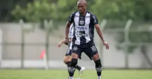 União Barbarense desliga Murilo Rangel após meia jogar amador