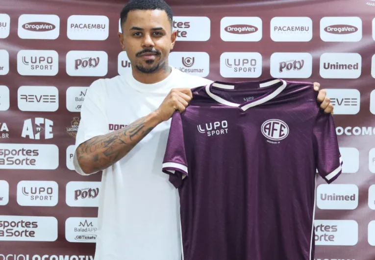 Atacante Vinni Faria - Foto: Divulgação/Ferroviária SAF