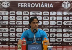 Ricardinho cobra reação da Ferroviária no Paulistão A2