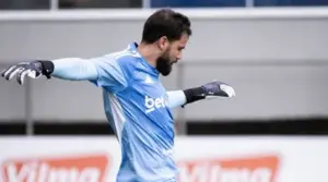 Sem Cássio, Cruzeiro confia em Matheus Cunha em momento decisivo