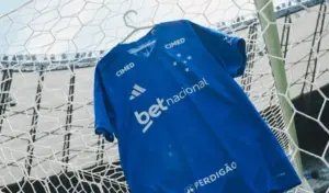 Torcedor do Cruzeiro é detido após injúria racial na final do Mineiro