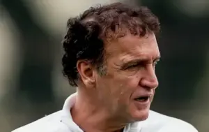 Cuca fala sobre caso de estupro em apresentação no Santos