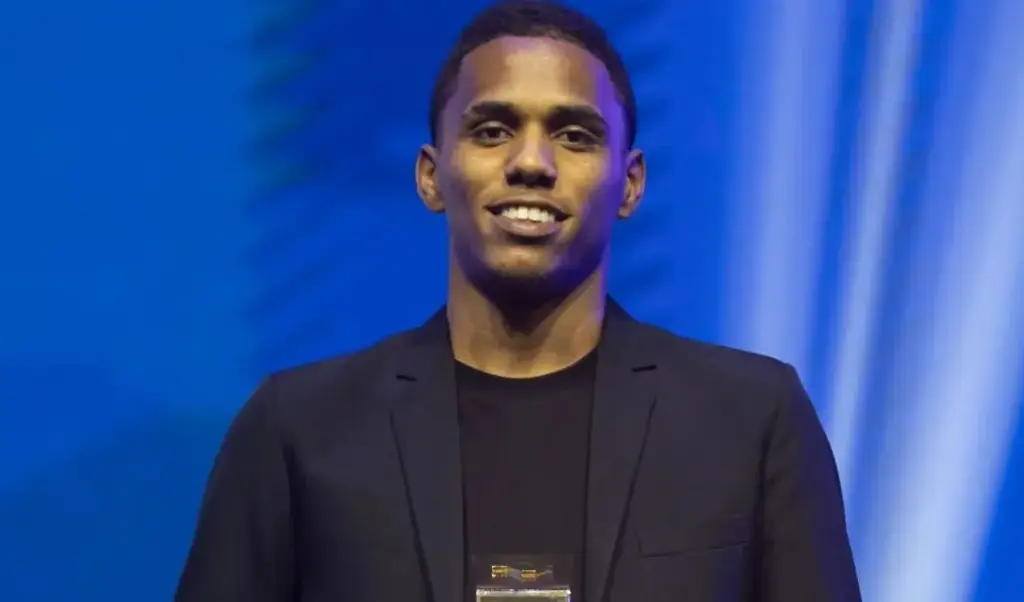 Na mira de gigantes, Dantas é eleito melhor zagueiro do Paulistão