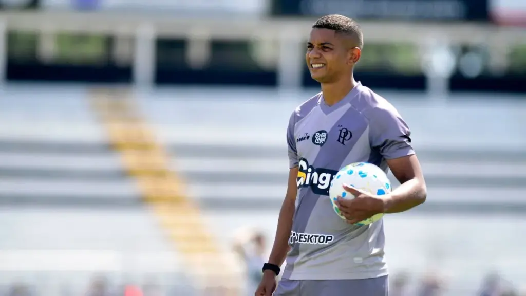 Ponte Preta renova com ex-Palmeiras, que mira reação na Série B