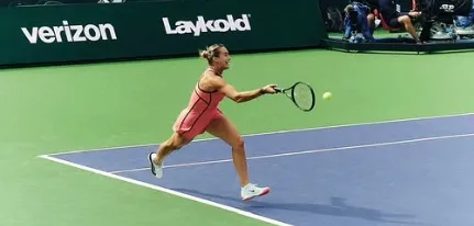 Com Ronaldo Fenômeno na torcida, Sabalenka bate Rybakina e vai à final em Miami