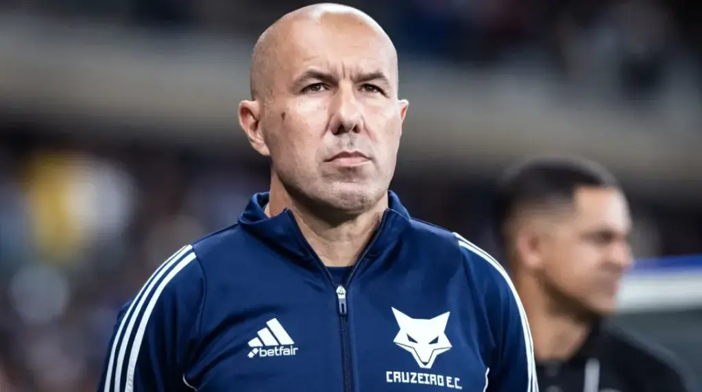 Flamengo acerta contratação de Leonardo Jardim