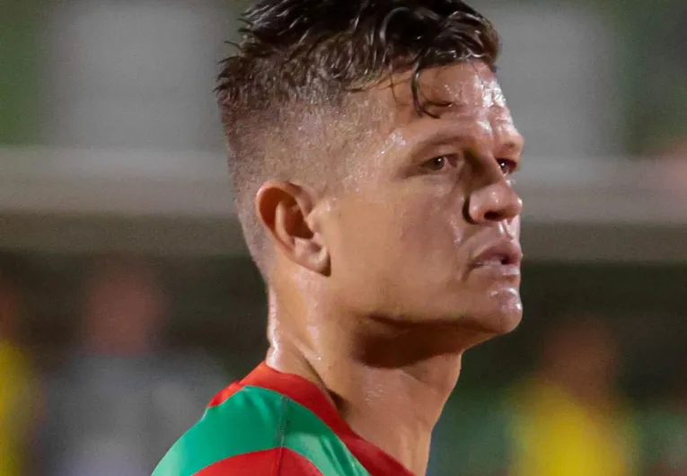 Zagueiro da Portuguesa Santista projeta jogo contra a Francana