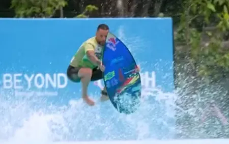 Medina volta a competir e Ítalo Ferreira vence edição do Surf Fest em São Paulo