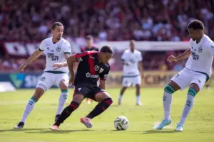 Goiás x Atlético-GO - Onde assistir, escalações e arbitragem
