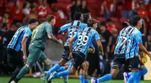 Grêmio domina seleção do Gauchão após título sobre o Internacional