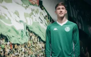 Guarani reintegra atacante e ganha 