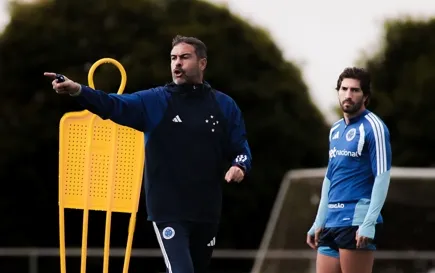 GustavoMartins Cruzeiro 2026 Brasileirao ArturJorge