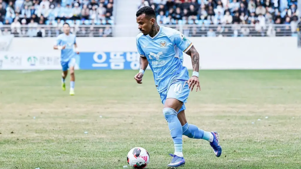 Paulista A2 RIVALO: Atacante ex-São José assume a camisa 10 em estreia na Coreia do Sul