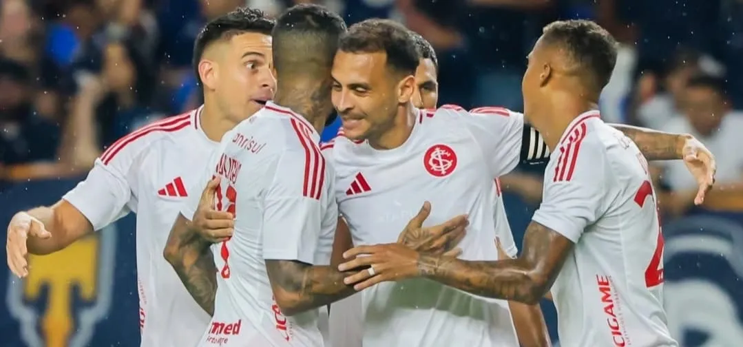 Jogadores do Internacional reunidos (Foto: Ricardo Duarte-SCI)