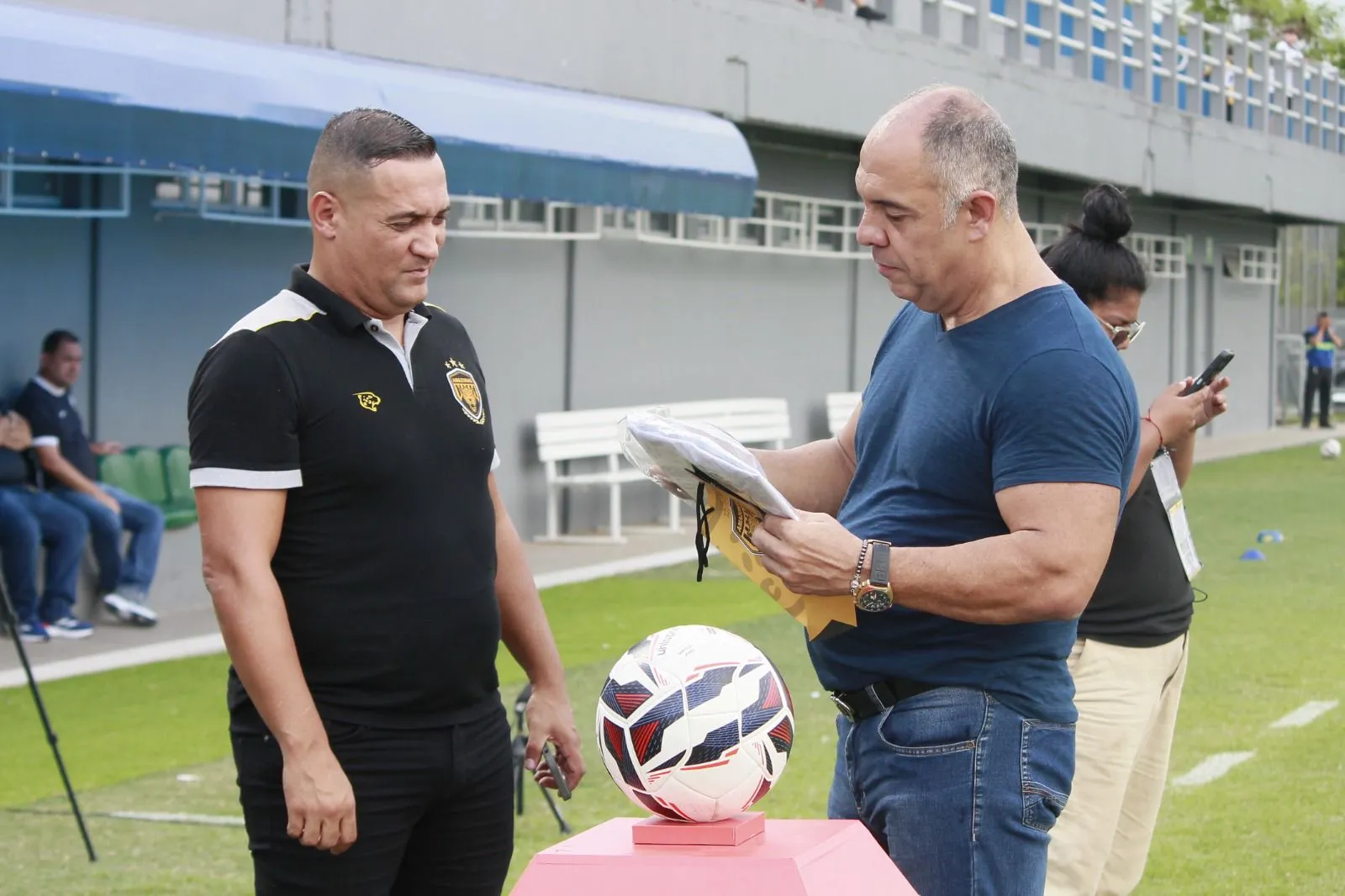 Com história no Guarani, Fernando Gaúcho busca novo desafio como executivo de futebol 4 JBVbPLLn WhatsApp Image 2026 03 05 at 00.55.53