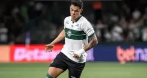 Coritiba: lateral emprestado pelo Santos recebe elogios de Seabra