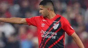 Athletico confirma venda definitiva de zagueiro paraguaio