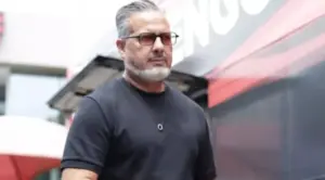 Diretor do Flamengo revela motivo da troca de treinador