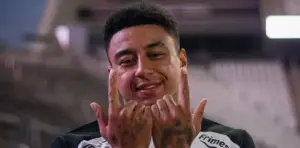 Lingard elogia futebol brasileiro e mira títulos pelo Corinthians