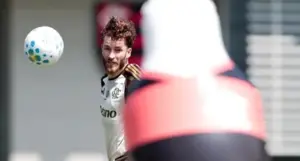 Convocados do Flamengo retornam a tempo de duelo no Brasileirão