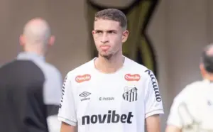 Santos busca alternativas para substituir Lira após confirmar lesão