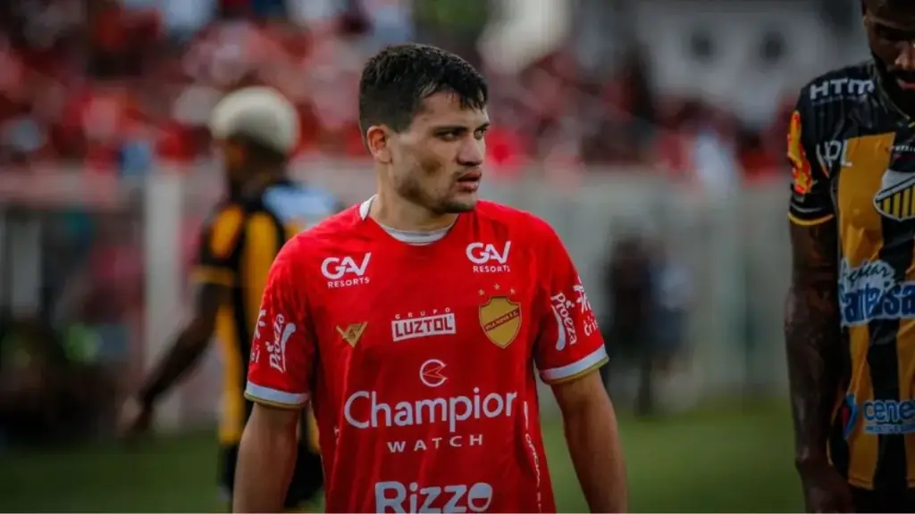 Santa Cruz oficializa chegada do atacante Ronald para a disputa da Série C (Foto: Roberto Corrêa/VNFC)