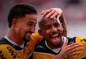 Náutico 0 x 1 Criciúma - Tigre Carvoeiro estreia com vitória na Série B