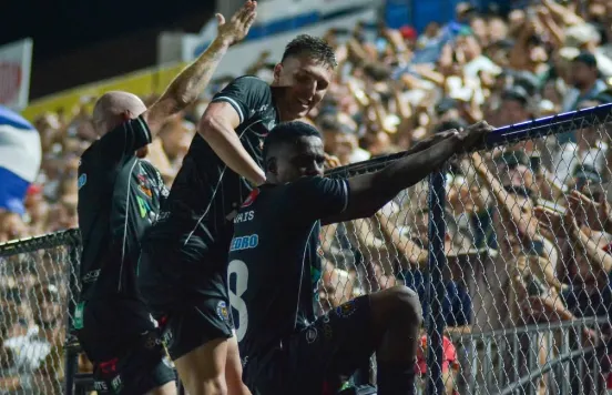 North bate URT e conquista o trofeu inconfidencia