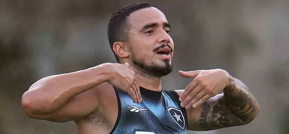Rafael detona Marlon Freitas após confusão: 'Não respeita o Botafogo-RJ' 2 Rafael durante treino do Botafogo (Foto: Vítor Silva-BFR)