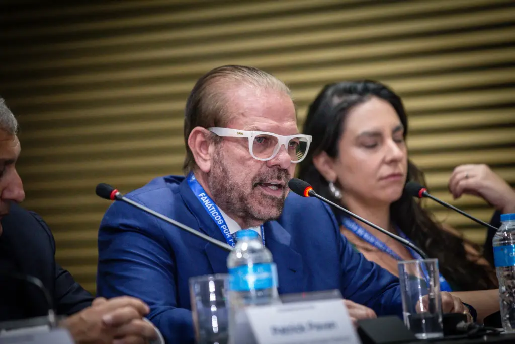 Presidente da Federação exalta o nível dos dirigentes dos clubes paulistas: 