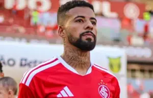 Internacional terá mudança após suspensão de Paulinho