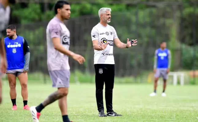 Rodrigo Santana esboca mudancas na Ponte Preta