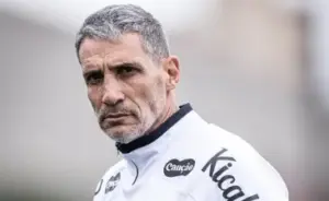 Santos demite Vojvoda após derrota para o Internacional