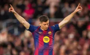 Lewandowski sofre fratura na órbita ocular e desfalca Barcelona em 'decisão' com o Atlético