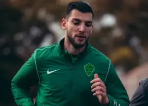 Árbitro aciona protocolo antirracismo na Espanha após denúncia de jogador do Espanyol