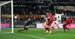 ITALIANO: Juventus empata no fim com a Roma e evita que rival dispare na tabela