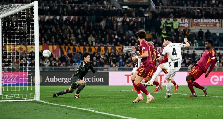 ITALIANO: Juventus empata no fim com a Roma e evita que rival dispare na tabela