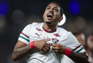 Remo 0 x 2 Fluminense - Flu se reabilita no Brasileiro e mantém Leão em jejum