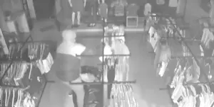 Loja do Corinthians é furtada na zona leste de São Paulo e prejuízo chega a R$ 200 mil