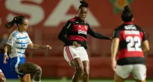 BRASILEIRO FEMININO: Flamengo e Cruzeiro empatam e perdem chance de dormirem líderes