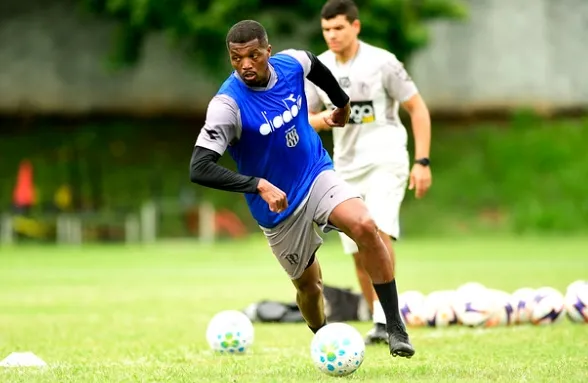 Lateral deixa a Ponte Preta na véspera da estreia na Série B