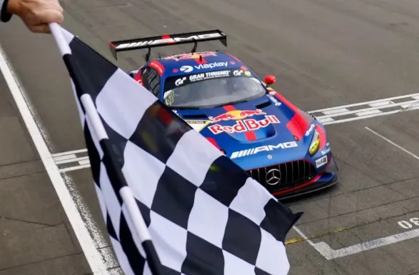 Verstappen tem vitória anulada na Endurance